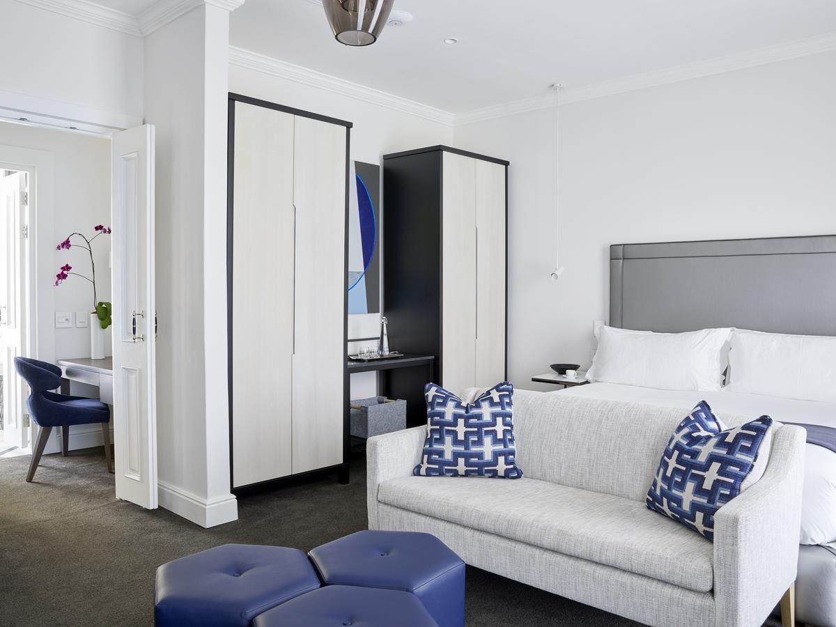 The Manor House At The Queen Victoria By Newmark 5*